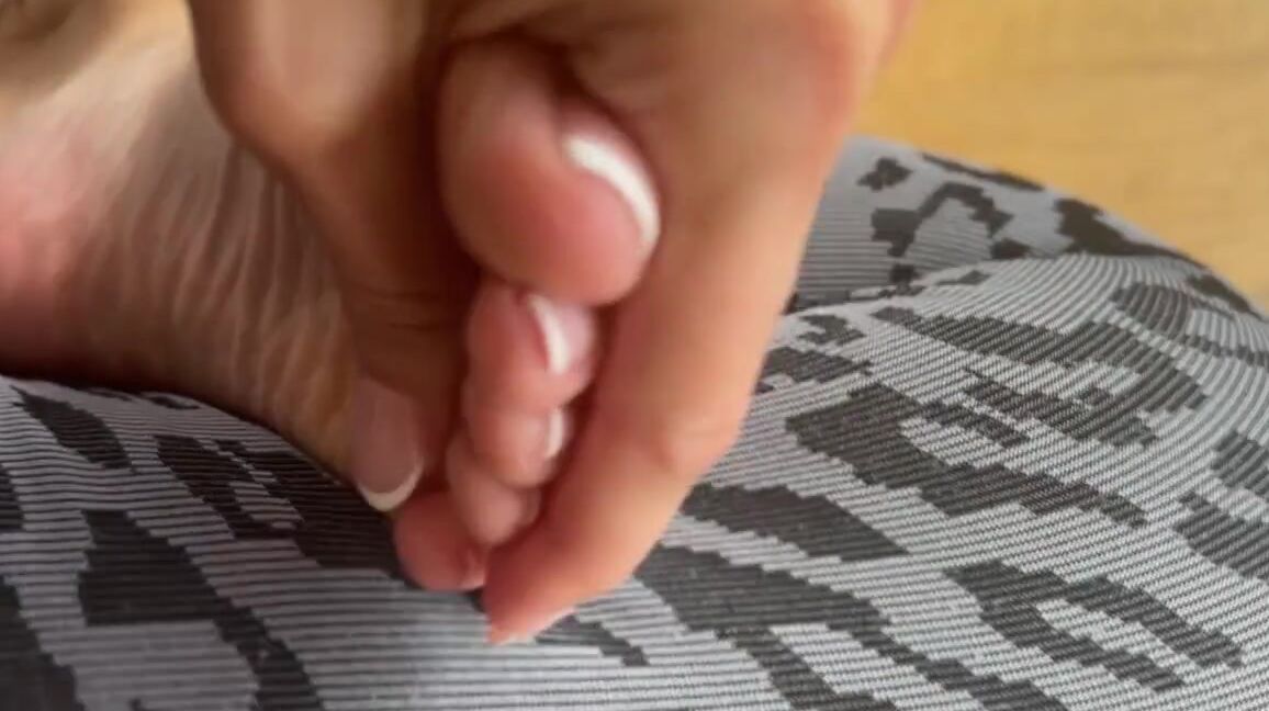 Pink Lemonade Nicknamed Pink Lemonade Uk 09 22 2025 Onlyfans Video Sometimes I Like To Massage Them And Pretend Its Your Tongue