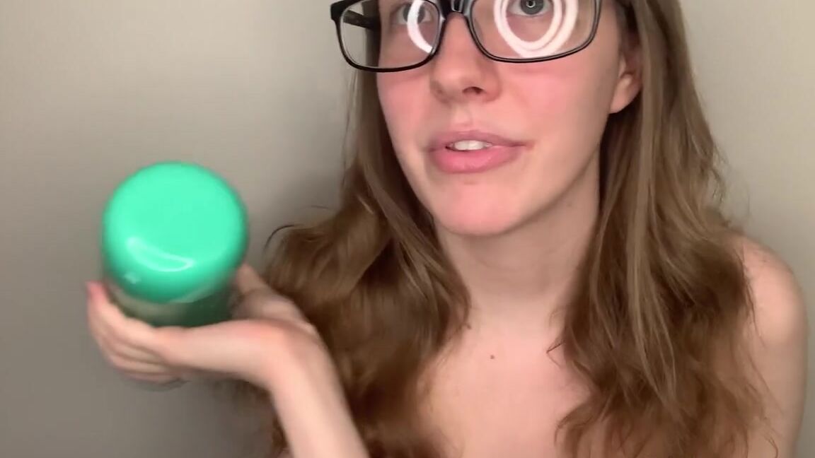 Jennaize Nicknamed Jennaize Onlyfans New Toy Watch The Video And Then Dm Me If Youre Interested