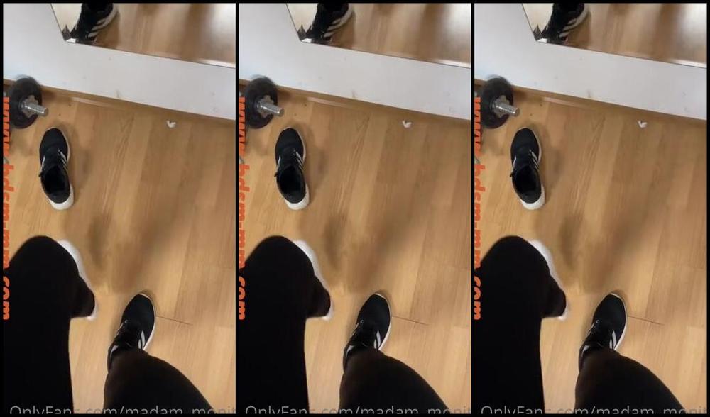 Madam Monita Nicknamed Madam Monita 10 17 2022 Onlyfans Video Who Is Coming To Clean My Mirror My Sweaty Feet After Running