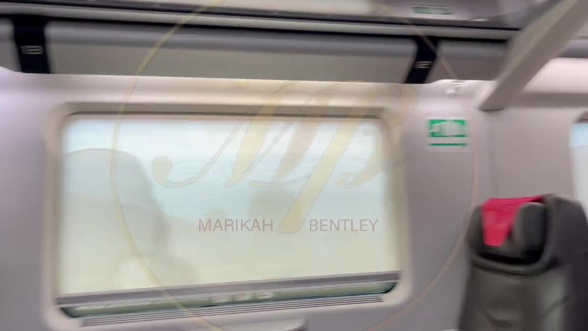 Marikah Bentley Vip Nicknamed Marikahbentleyvip 04 15 2023 Onlyfans Video Business Class Sulla Freccia Rossa