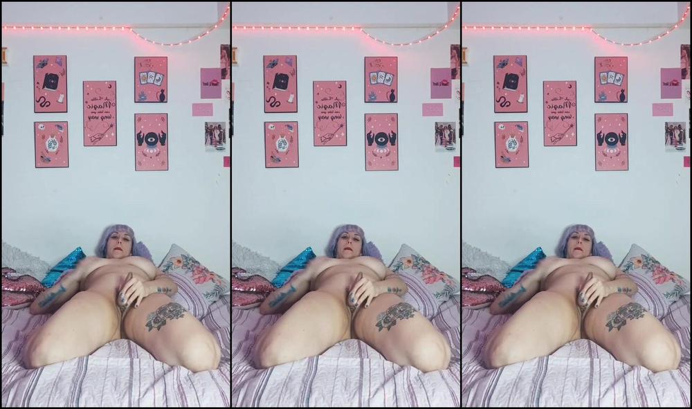 "QueenCronopia" bigboobs, moaningfetish, orgasms, solomasturbation, toys cumming with my favourite toy manyvids