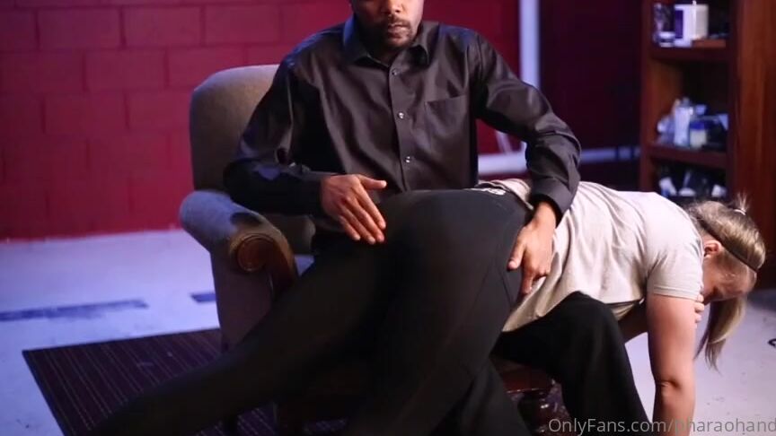 Pharaoh Spanks Nicknamed Pharaohspanks Onlyfans 05 10 2020 She Struggled Through A Well Deserved Punishment