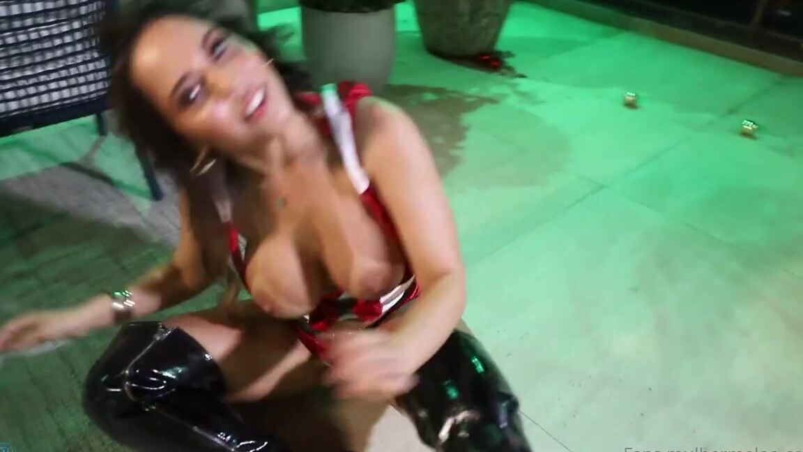 Mulher Melao Nicknamed Melaooficial 12 23 2021 Onlyfans Video Dia Ii Mamae Noel Tem Surpresinha Hoje Quer Ver Tudinho Vem Inbox