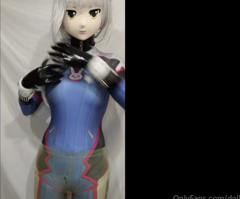 Dollified Nicknamed Dollified Onlyfans Rubberdoll Inside A Dva Plugsuit With Transparent Latex Pussy Pants And Kig Mask On Top J