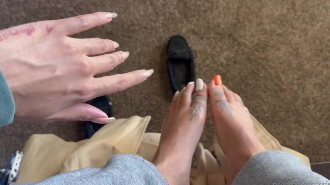 Zafeet Nicknamed Zafeetllc 03 26 2025 Onlyfans Video Right Out Of My Stinky House Shoes