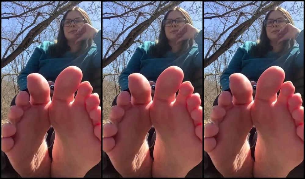 Marci Toes Nicknamed Marcitoes23 04 21 2025 Onlyfans Video Im At The Park Im So Horny And I Really Want To Make You Cum Follow