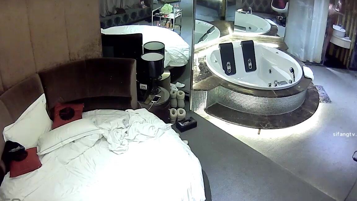 Asian Hidden Camera Couples Escorts 86807