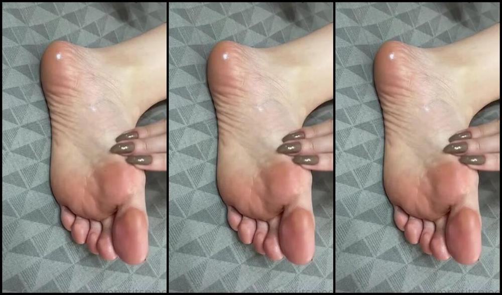 Mes Petits Pieds Nicknamed Mpetitspieds Onlyfans 04 27 2023 Video 944160