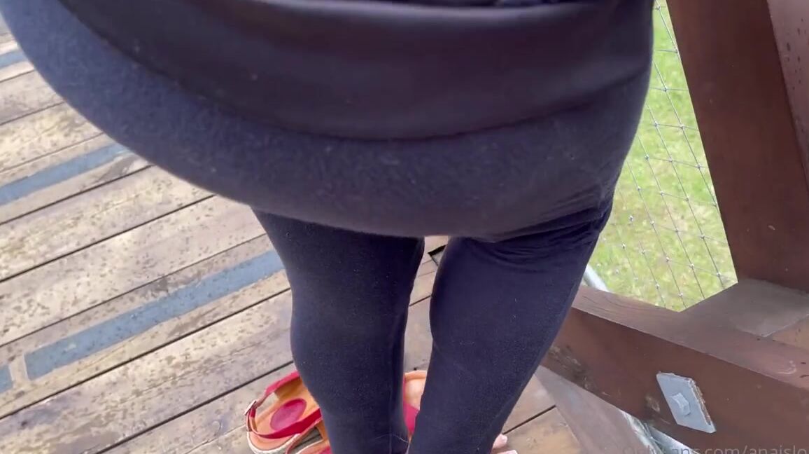 Anaislopezff Nicknamed Anaislopezff 07 29 2022 Onlyfans Video Mis Plantas Arrugadas Por El Frio Estar Disfrutando Del Paisaje Y En Especial El Puente Que