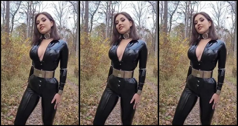 Sophie X Elodie Nicknamed Sophie X Elodie 02 07 2024 Onlyfans Video Waldspaziergang In Latex