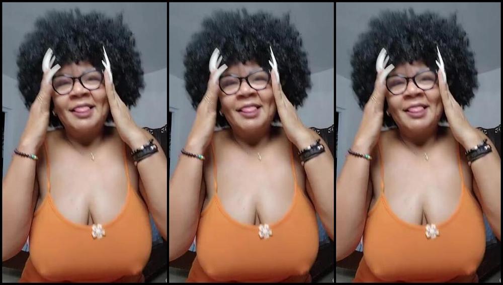 Meryann Nicknamed Solesqueenrd 11 09 2024 Onlyfans Video Sniff And Suck My Heel Get Wet My Dryness Huele Y Chupa Mi Tal N Moja Mi