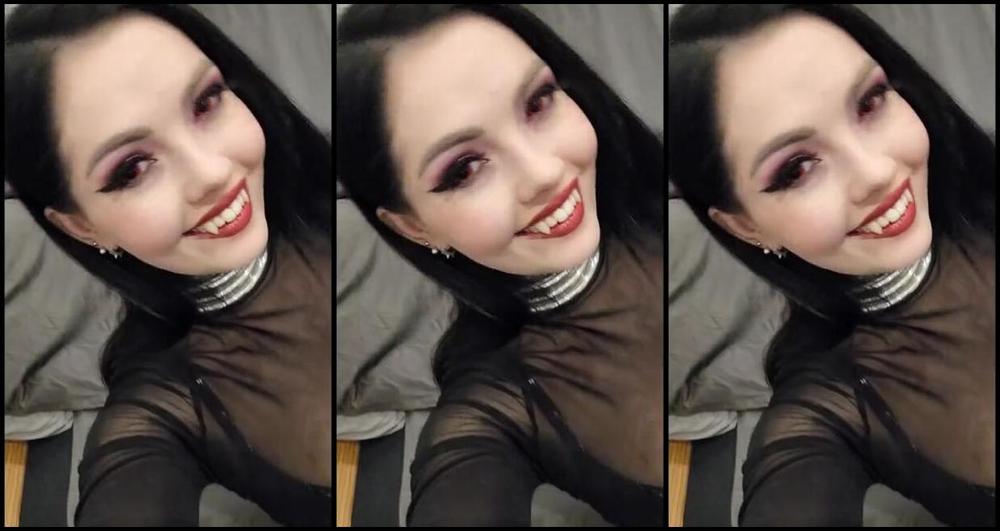 Sophie X Elodie Nicknamed Sophie X Elodie 03 16 2025 Onlyfans Video Mein Vampir Styling F R Eine Party