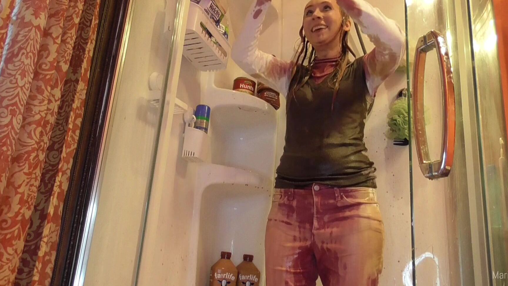 "Marissa Sweet" fetish, food sploshing, non-nude, sploshing, wet & messy first time sploshing wet and messy manyvids