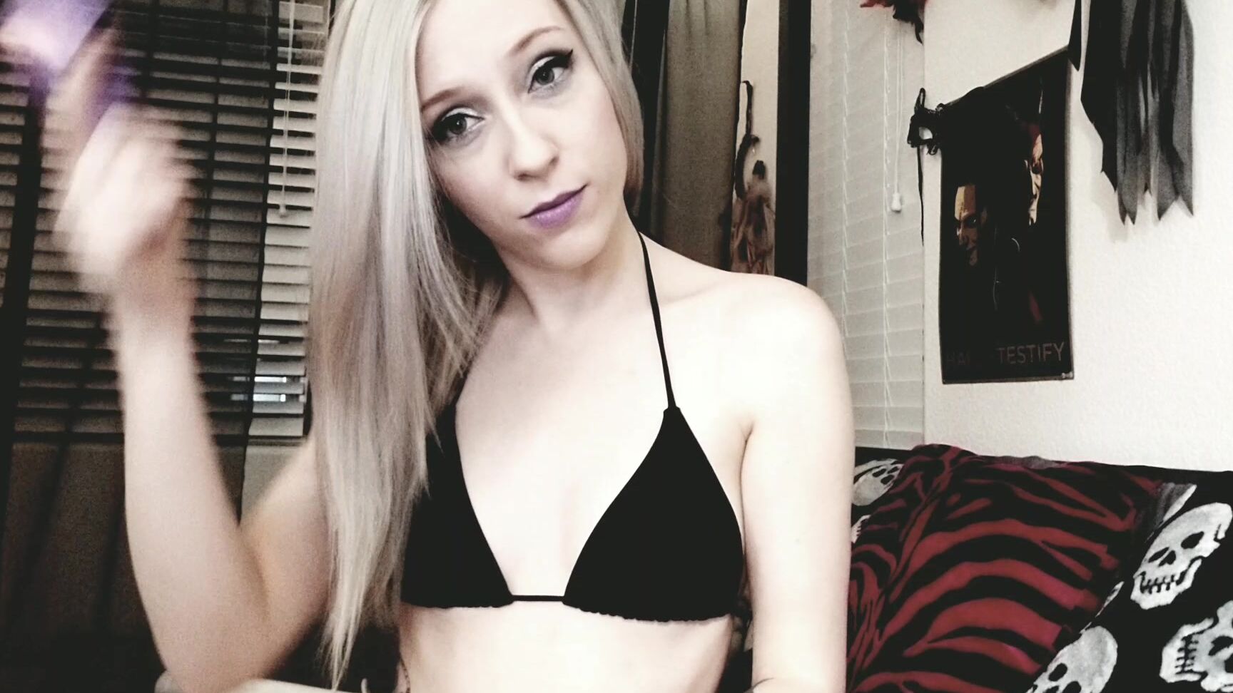 "VioletOctober" hair, hair brush, hair styles, long hair Brushing my Hair manyvids