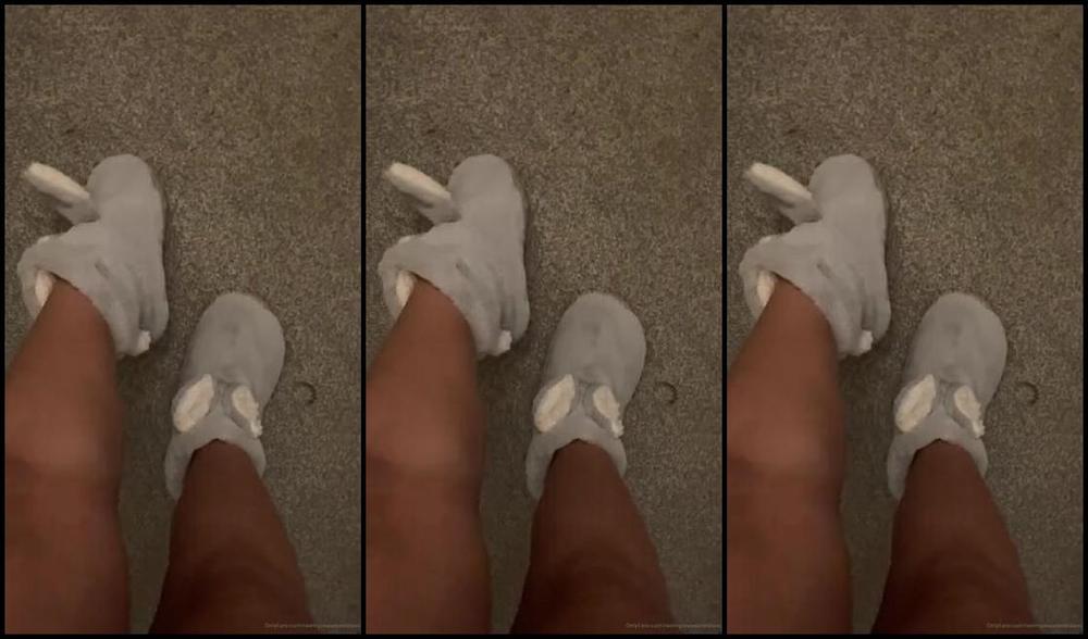 Finebritishfeet Nicknamed Tickletoesuk 03 21 2020 Onlyfans Video Sweaty Slipper Feet