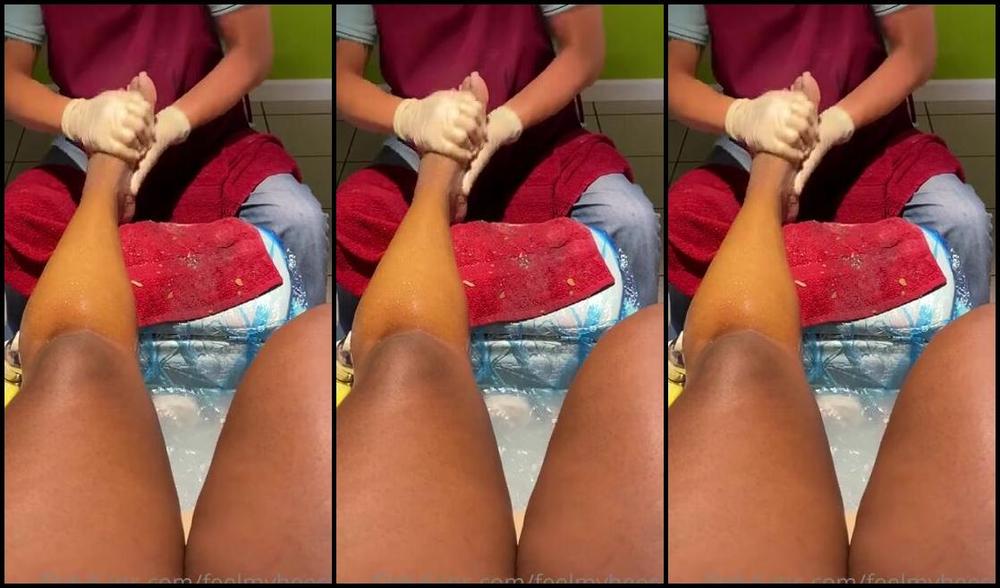 Goddess Smokey Nicknamed Goddesssmokeyyy Onlyfans He Put Me To Sleep Massaging My Feet And Legs With Sugar Scrub 3