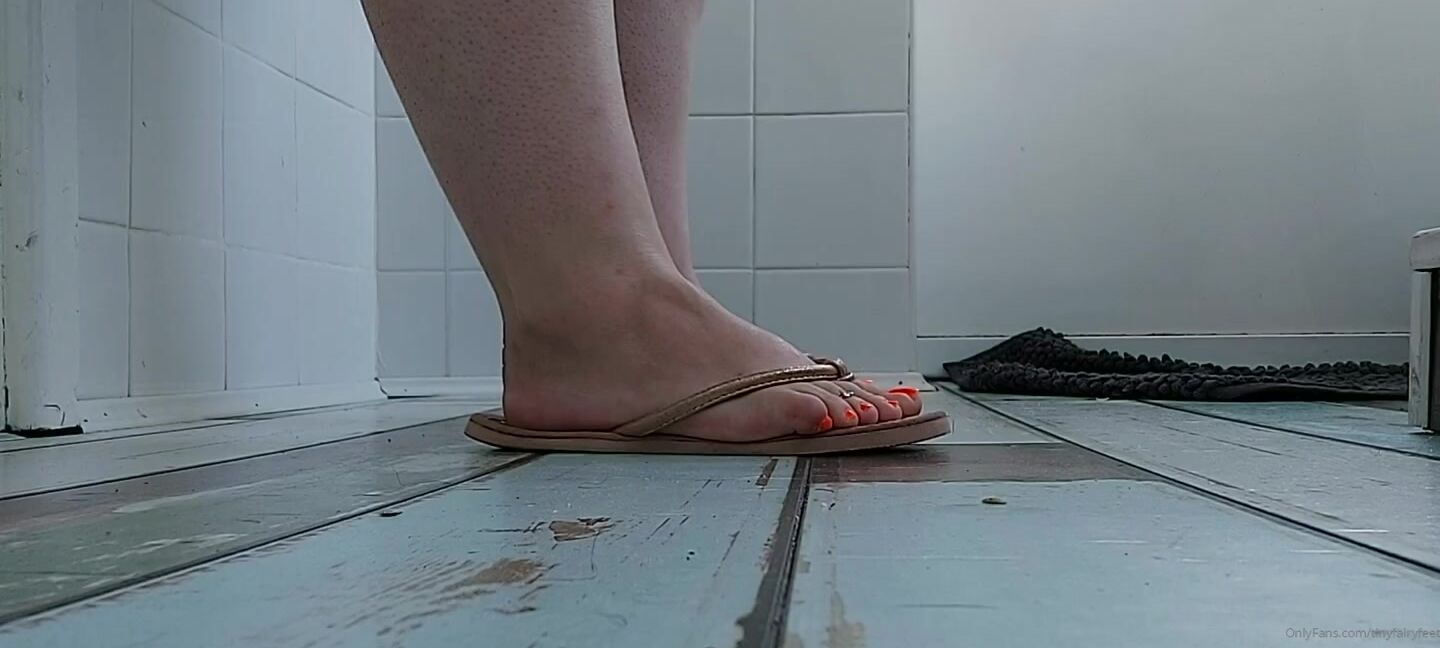 Tinyfairyfeet Nicknamed Tinyfairyfeet 09 03 2020 Onlyfans Video My New Toe Rings Arrived So I Had To Take Photos F
