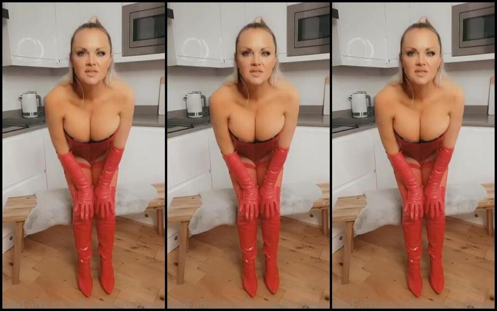 Frankiebabe Nicknamed Frankiebabexxx Onlyfans Booted Bitch