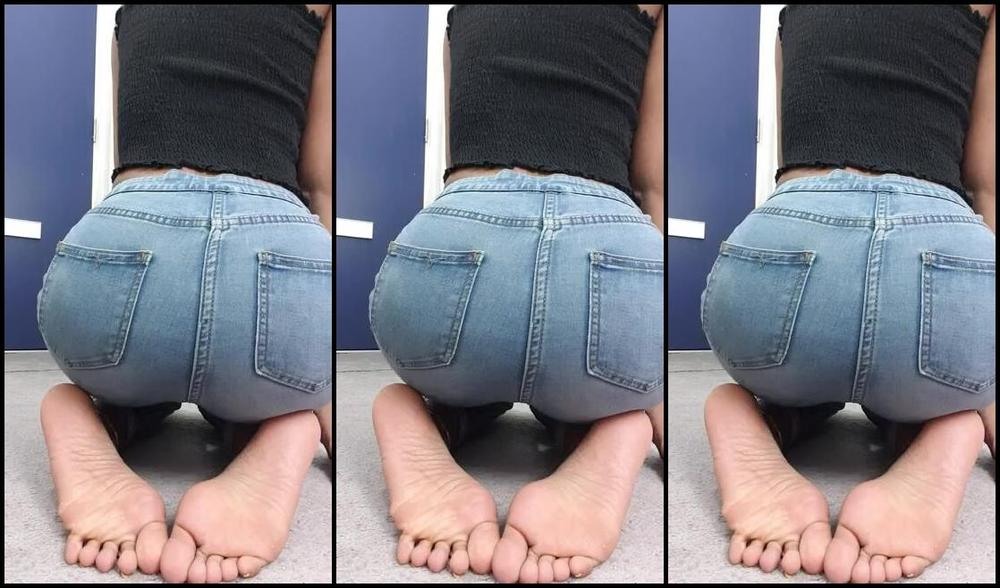 Ceceprincesstoes Nicknamed Cecesprincesstoes 11 03 2020 Onlyfans Video Booty And Soles In Blue Jeans
