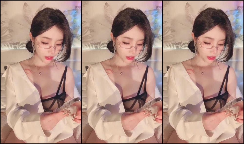 Asian Domestic Zone Self Filmed Self 14662