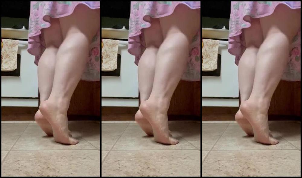 Fattyfeet420 Nicknamed Fattyfeet420 05 19 2023 Onlyfans Video The Struggles Of Being Short Standing On My Tippy Toes