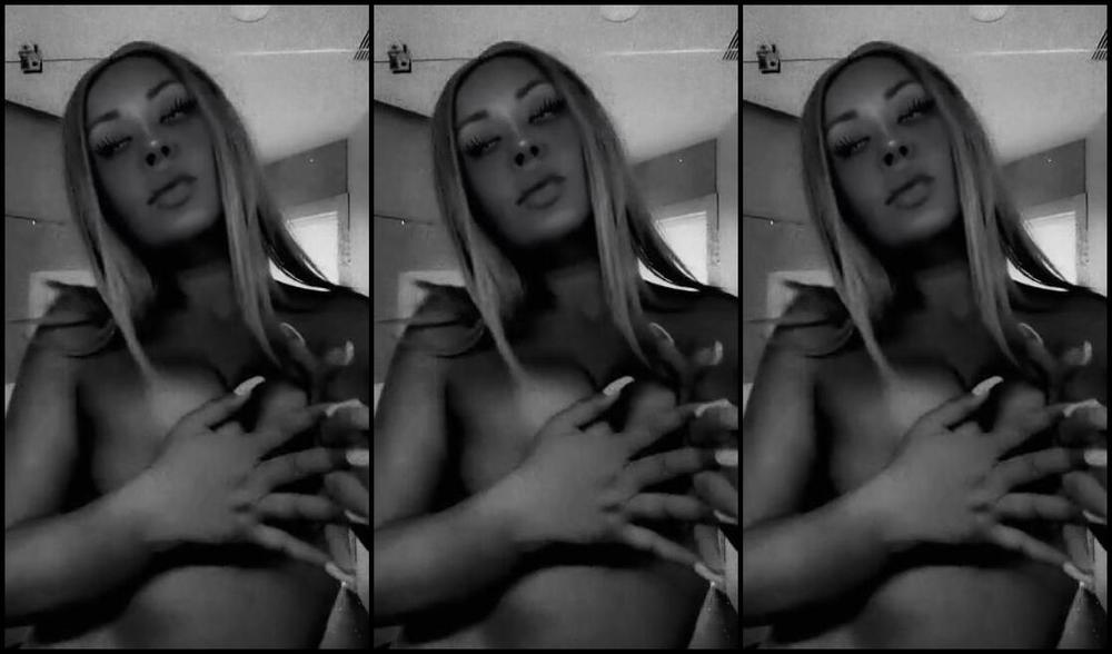 Clappingqueen Nicknamed Clappingqueen 04 30 2024 Onlyfans Video Blue Bathroom Teasing You With My