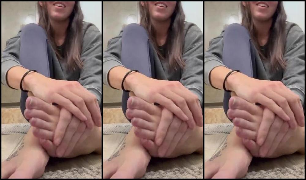 Alice Rose Nicknamed Alicerosequeenoftoes 01 12 2024 Onlyfans Video I Hope Everyone Has A Great Friday Please Help Me And My Indecisive Self By Voting