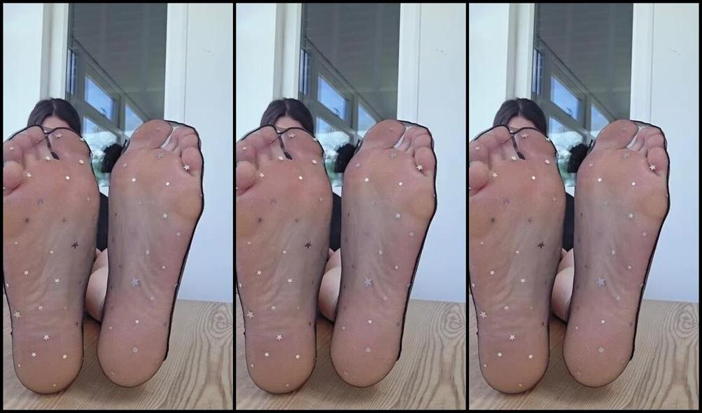 Morgans Soles Nicknamed Morganssoles15 07 16 2025 Onlyfans Video Do You Like These Sheer Socks