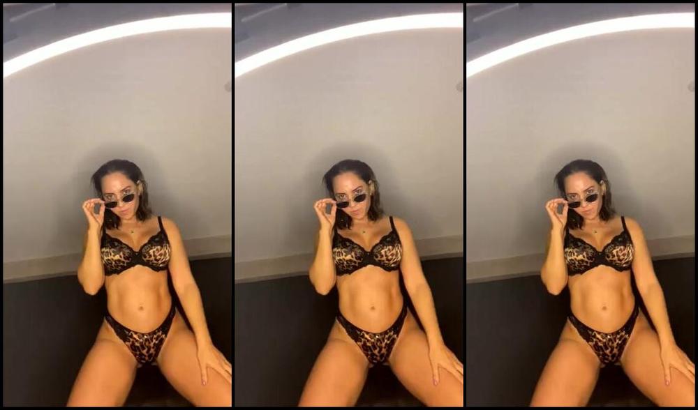 Mulher Melao Nicknamed Melaooficial 04 24 2022 Onlyfans Video Surpresa De Domingo Me Diz Se Vai Estar Comigo Hoje Sunday Surprise