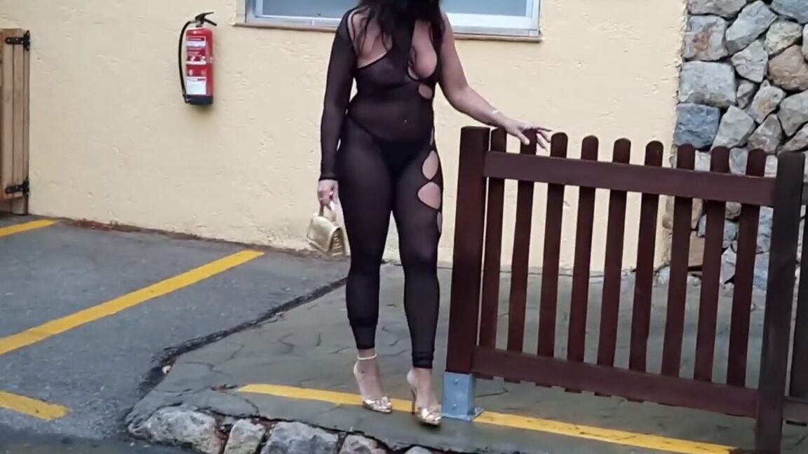 Divastiletto Nicknamed Divastiletto 07 22 2023 Onlyfans Video Went To See My Friend Wearing Black Bodysuit