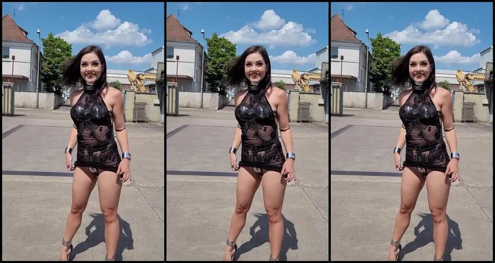 Sophie X Elodie Nicknamed Sophie X Elodie 02 06 2024 Onlyfans Video In Meinem Keuschheitsset Draussen Unterwegs