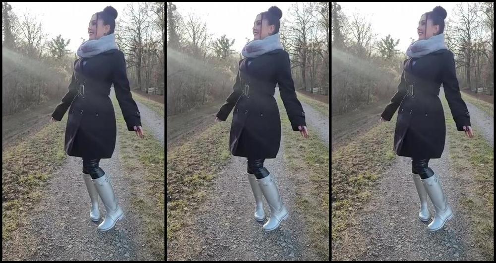 Sophie X Elodie Nicknamed Sophie X Elodie 03 02 2025 Onlyfans Video In Meinen Neuen Silbernen Hunter Stiefeln In Der Natur Unterwegs