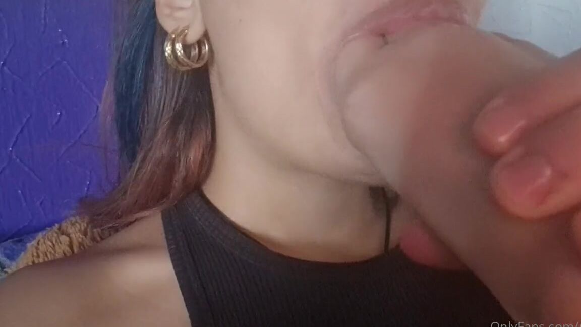 Nirvy Nicknamed Nirvy Onlyfans Happy December 1St My Loves I Start By Sucking My Feet L