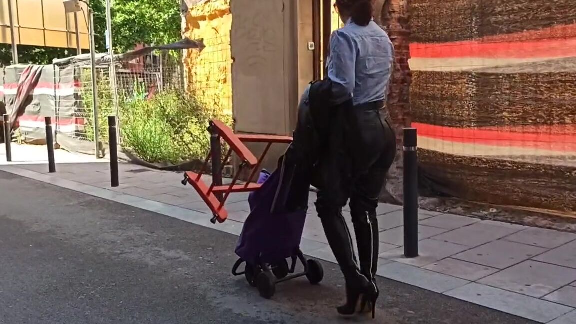 Reina Leather Nicknamed Reinaleather Onlyfans Look How Beautiful This Day