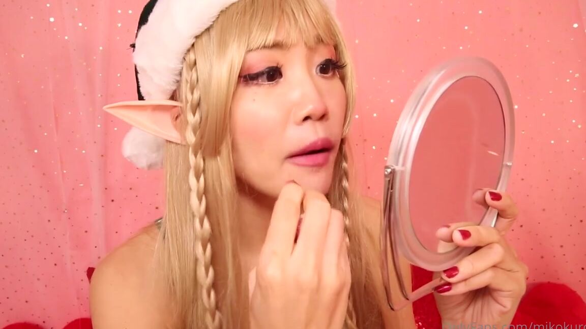 Aki Mama Nicknamed Akimama 01 02 2023 Onlyfans Video Here Is The First Of 3 Posts Tonight Its A Bts Video From Santa Helper Elf