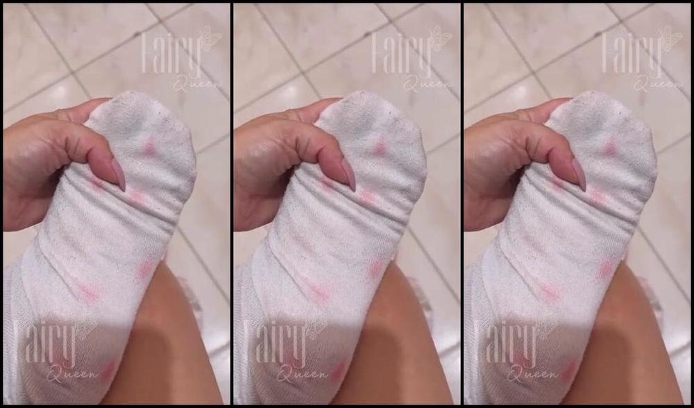 Fairy Queen Nicknamed Fairyqueen Feet 12 12 2023 Onlyfans Video I Get From The Gym And Recorded Taking Off My Sneakers And Socks Describing My Smelly