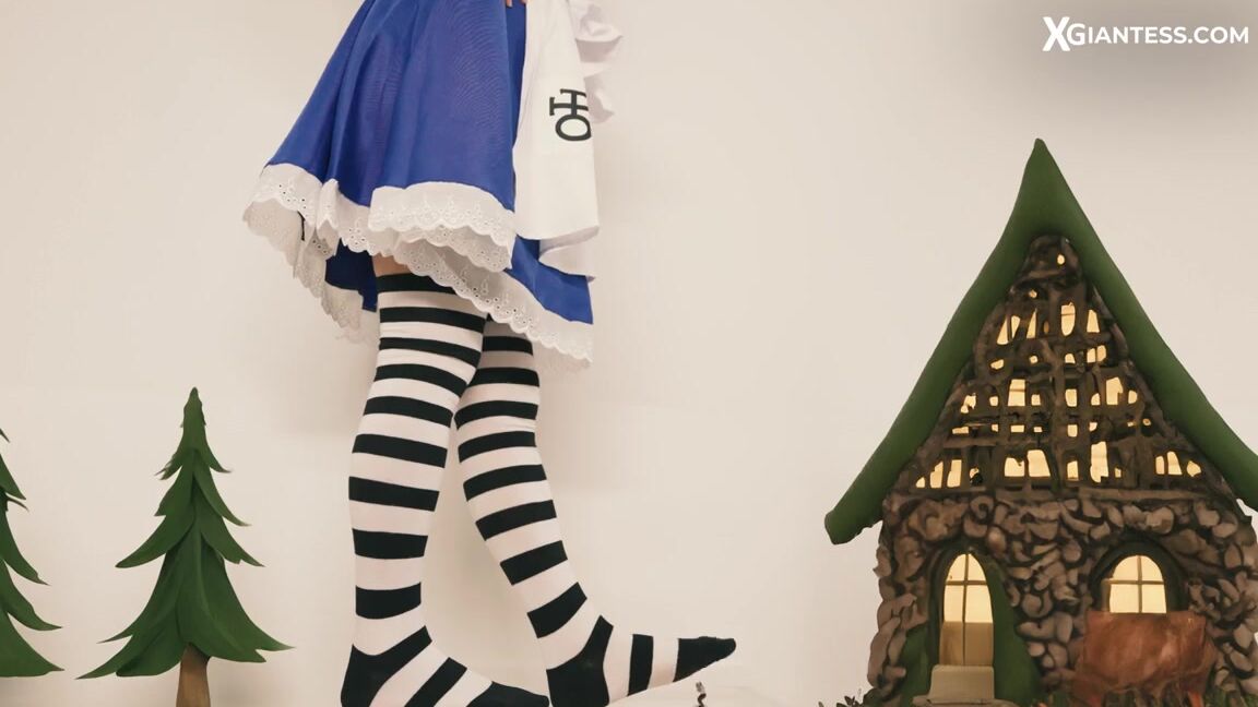 Giantess Ella Nicknamed Giantessella 06 12 2024 Onlyfans Video Story Alice Took A Growth Potion And Is Now 1000 Times Bigger Then Everyone Else In