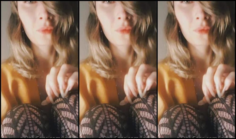 Lady Left Nicknamed Ladyleft 08 23 2020 Onlyfans Video Slow Scratching Lacy Tights Looking At You Sweetly Viac