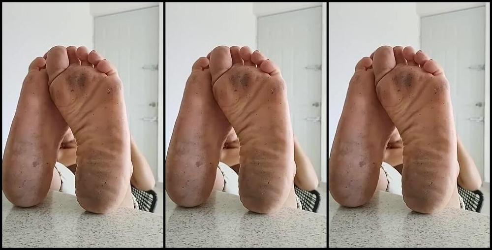 Shellygoddessfeet Nicknamed Sh3Llygoddess 09 15 2022 Onlyfans Video Mi Big Wrinky Soles In Your Face