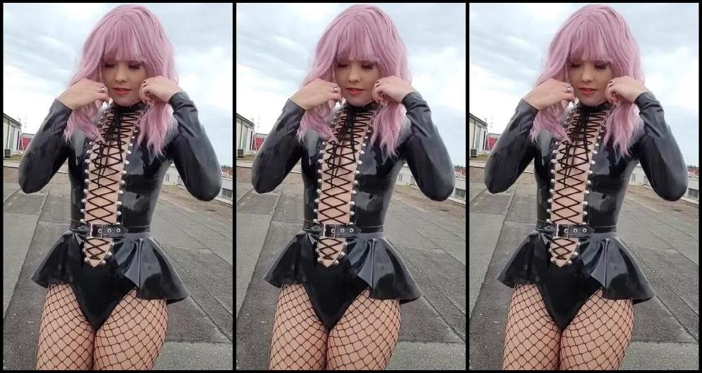 Sophie X Elodie Nicknamed Sophie X Elodie 02 08 2024 Onlyfans Video In Meinem Latexbody Auf Dem Dach