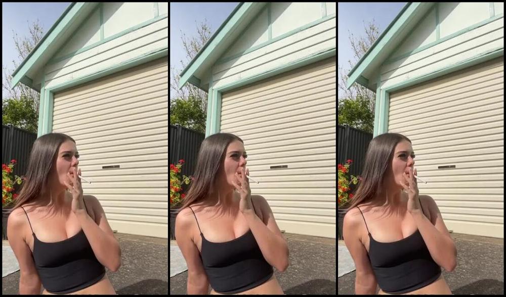 Miss Cane Nicknamed Itsmisscane Onlyfans New Phone Set Up And Ready To Film Everyday