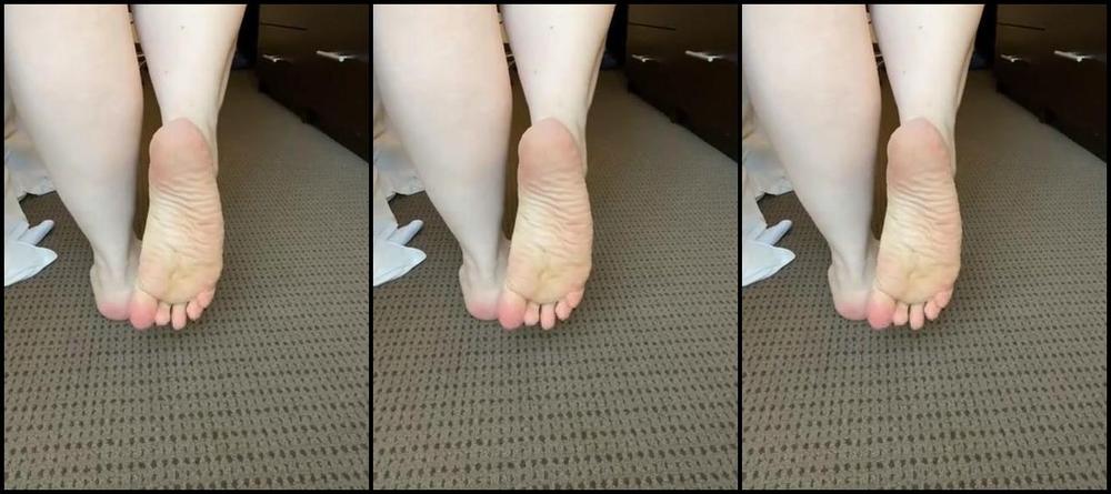 Fattyfeet420 Nicknamed Fattyfeet420 02 18 2023 Onlyfans Video Stream Started At 02182023 1253 Pm Hanging Out In The Hotel