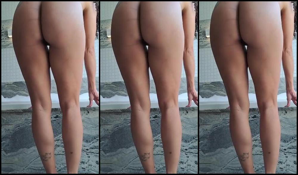 Lunna Queen Nicknamed Lunna Queen 10 31 2024 Onlyfans Video Run My Bath Kneel Next To The Tub Hold The Bottle Of Wine And Enjoy The