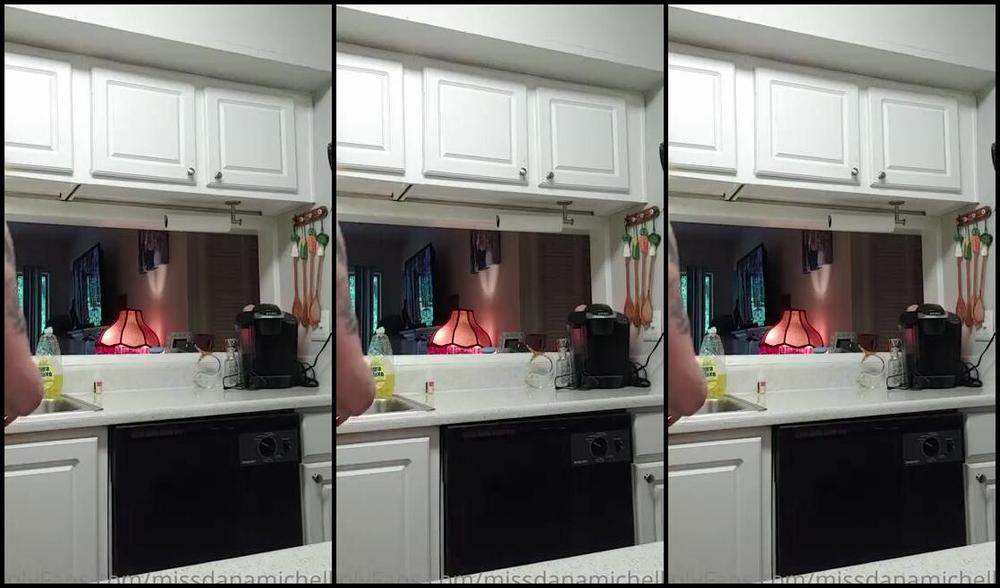 Mistress Dee Nicknamed Mistressdee 05 10 2021 Onlyfans Video And A Evening Video I Made While Cleaning The Kitchen