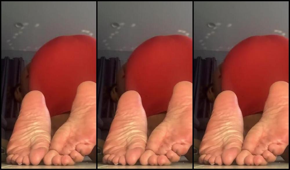 Hervasoles Nicknamed Hervanillasoles 12 19 2022 Onlyfans Video A Lil Sumn Before I Take Photos Tomorrow Sole Sunday