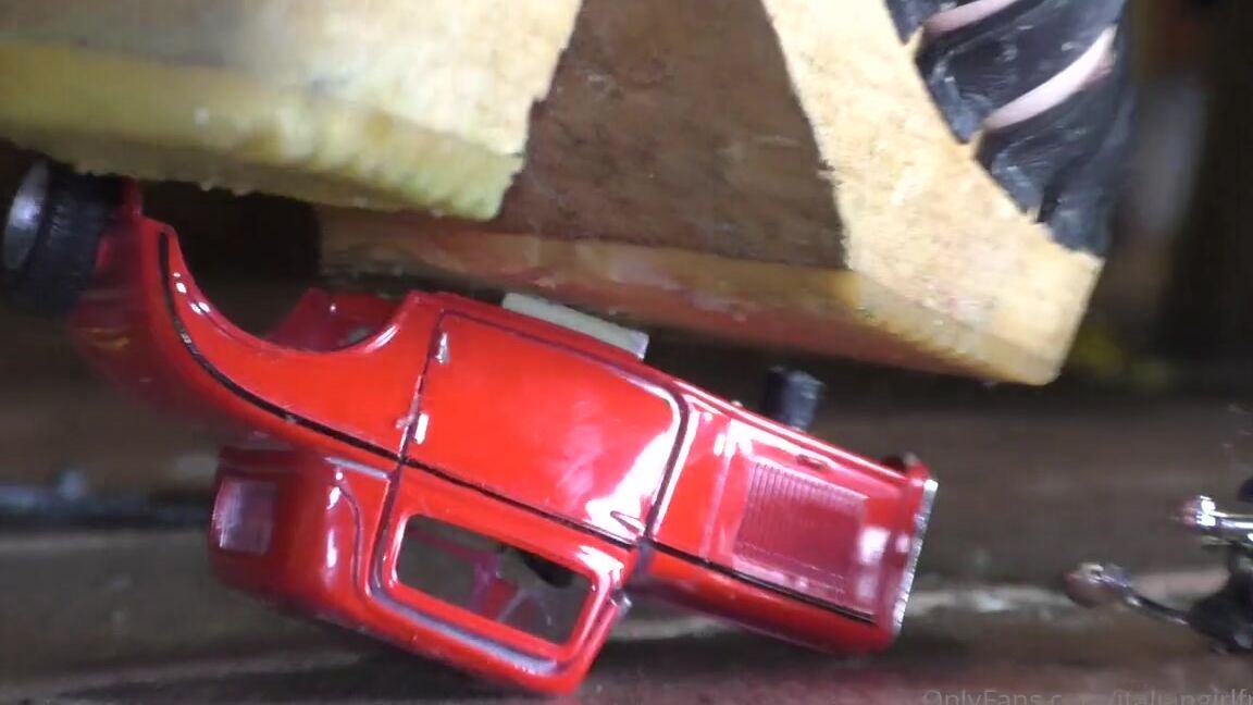 Italian Girlfriend Nicknamed Italiangirlfriend 09 02 2022 Onlyfans Video Ops