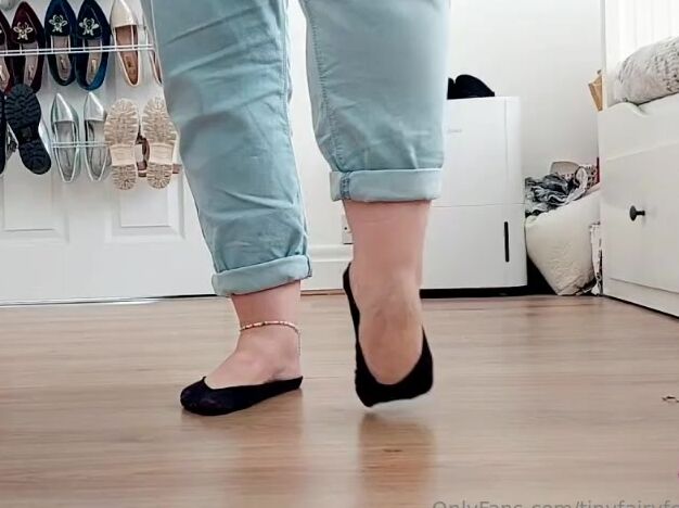 Tinyfairyfeet Nicknamed Tinyfairyfeet 06 30 2023 Onlyfans Video Get Changed With Me