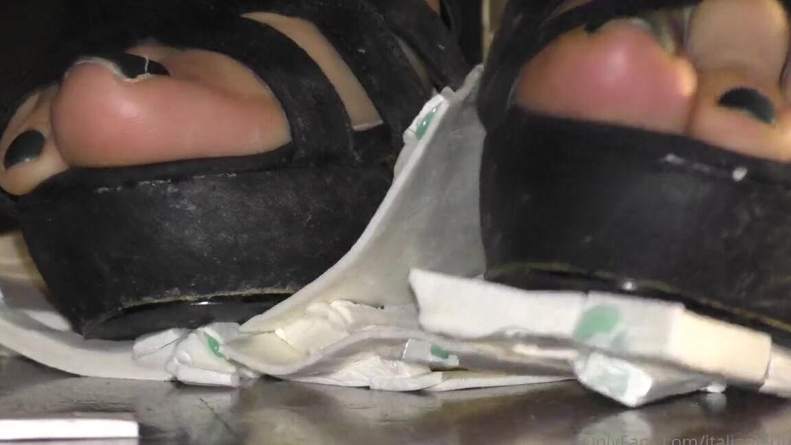 Italian Girlfriend Nicknamed Italiangirlfriend 07 22 2022 Onlyfans Video My Boyfriend Builds It Uhhm