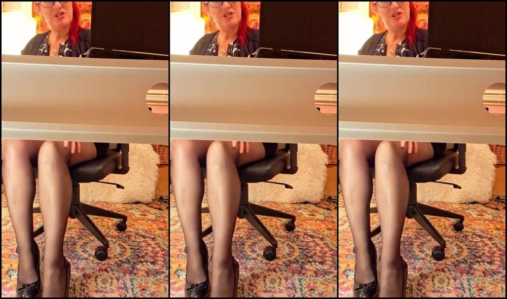 Krystal Soles Nicknamed Krystalsoles1 11 16 2023 Onlyfans Video It Was A Long Day At The Office But We Know How To Pass The Time