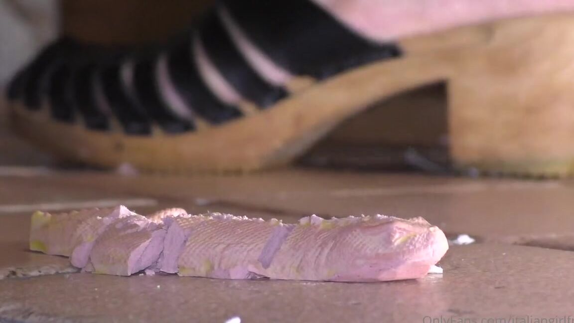 Italian Girlfriend Nicknamed Italiangirlfriend 07 22 2022 Onlyfans Video My Boyfriend Builds It Part 3 F1Ue